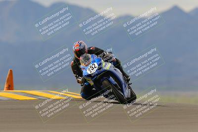 media/Sep-11-2022-SoCal Trackdays (Sun) [[81b7e951af]]/Turn 9 (930am)/